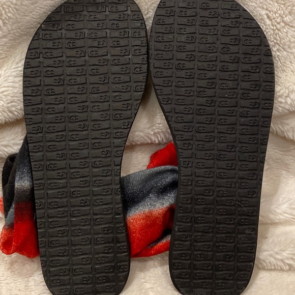 Sanuk Yoga Red Black Gray White Striped Print Sling Thong Sandals Size 6 EUC - Picture 9 of 9